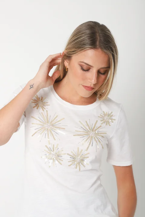 Remera SOL BRILLOS en FLAME c/ mini lentejuelas GUK70167