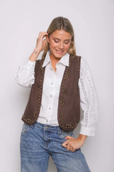 Chaleco RAWSON Gamuza Tachas GU70278