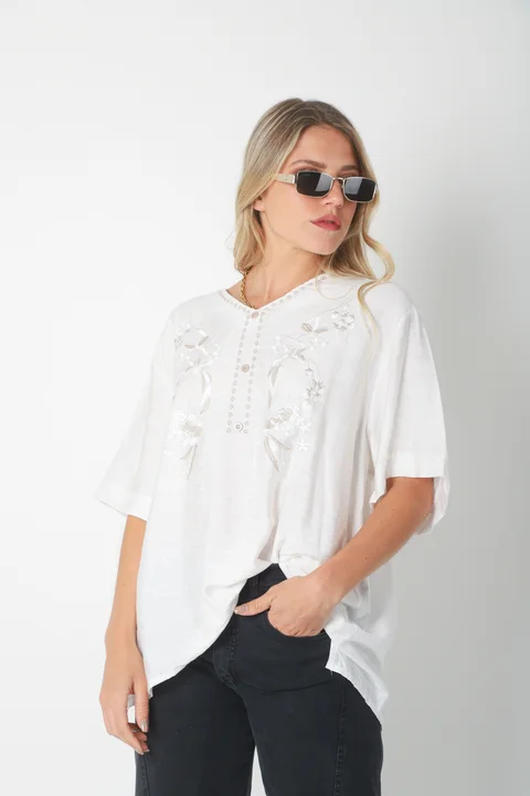 Blusa AMPLIA MAKEA de Lino Bordado c/ Botones GU0327
