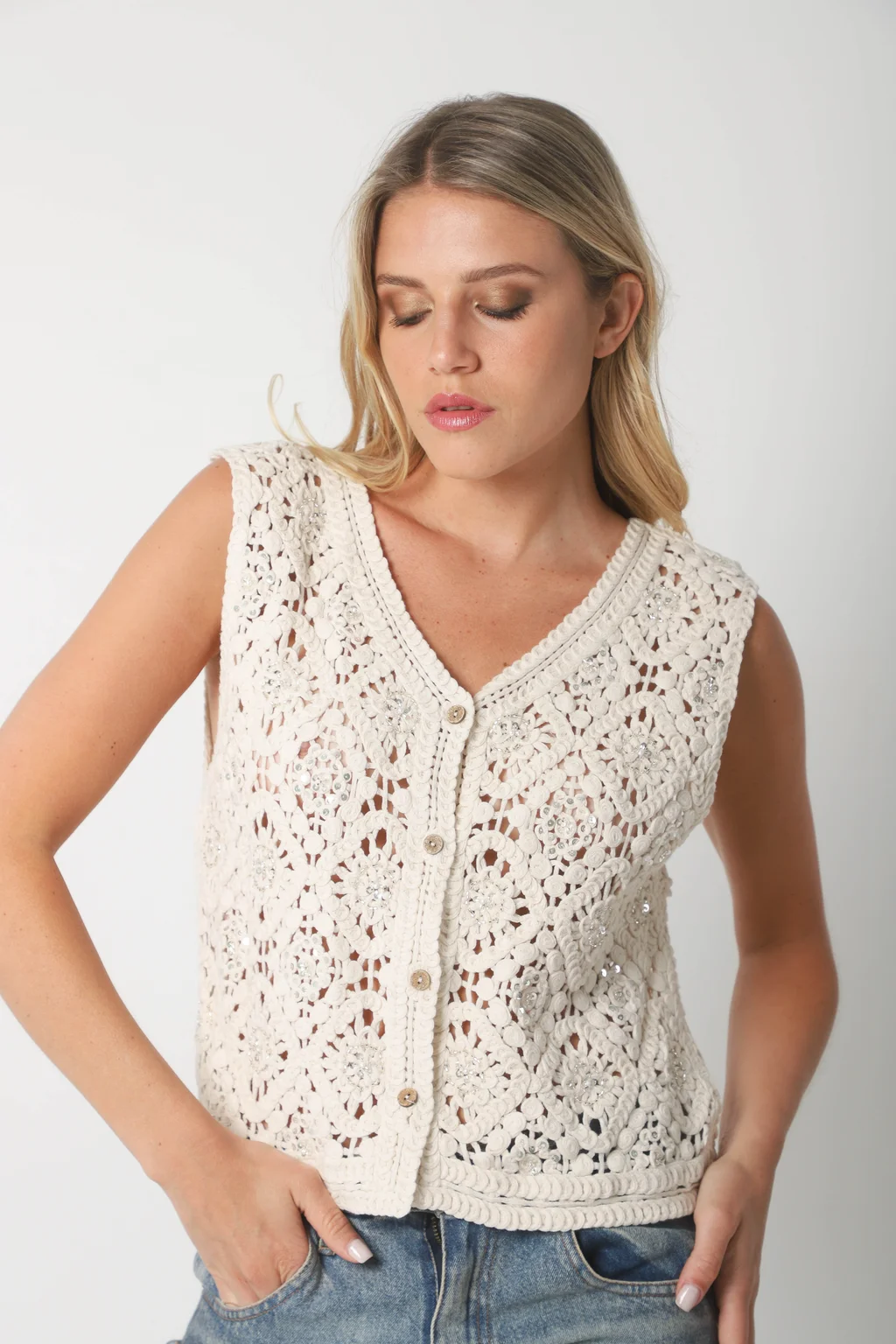 Chaleco Crochet ANAIS c/ mini lentejuelas GU3010