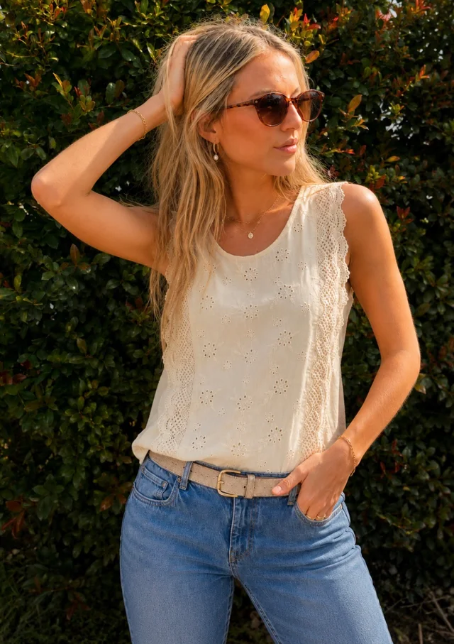 Blusa MUISY Broderie c/Volado GUK70222