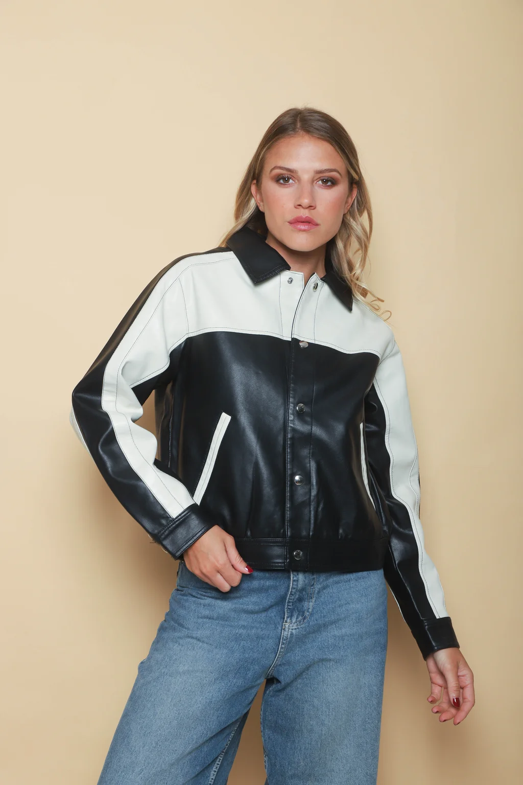 Campera California Black Ecocuero Combinada GUK2042