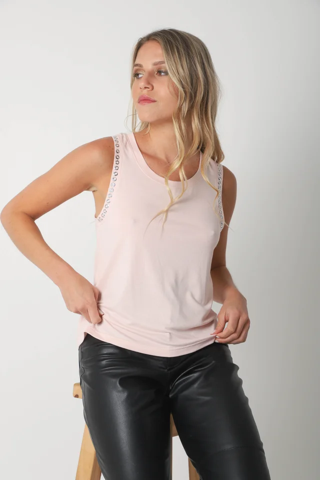 Musculosa Mile Creppe c/ Tachas