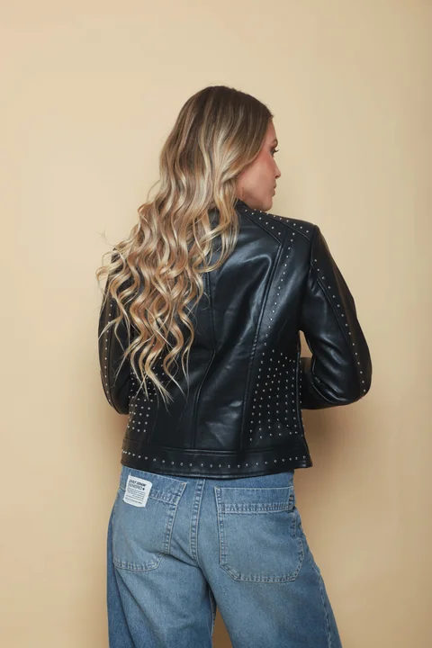 Campera Atenas Ecocuero con Tachas GU78305