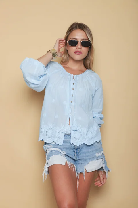 Blusa RONNEY Bordada Con Tiras GU70122