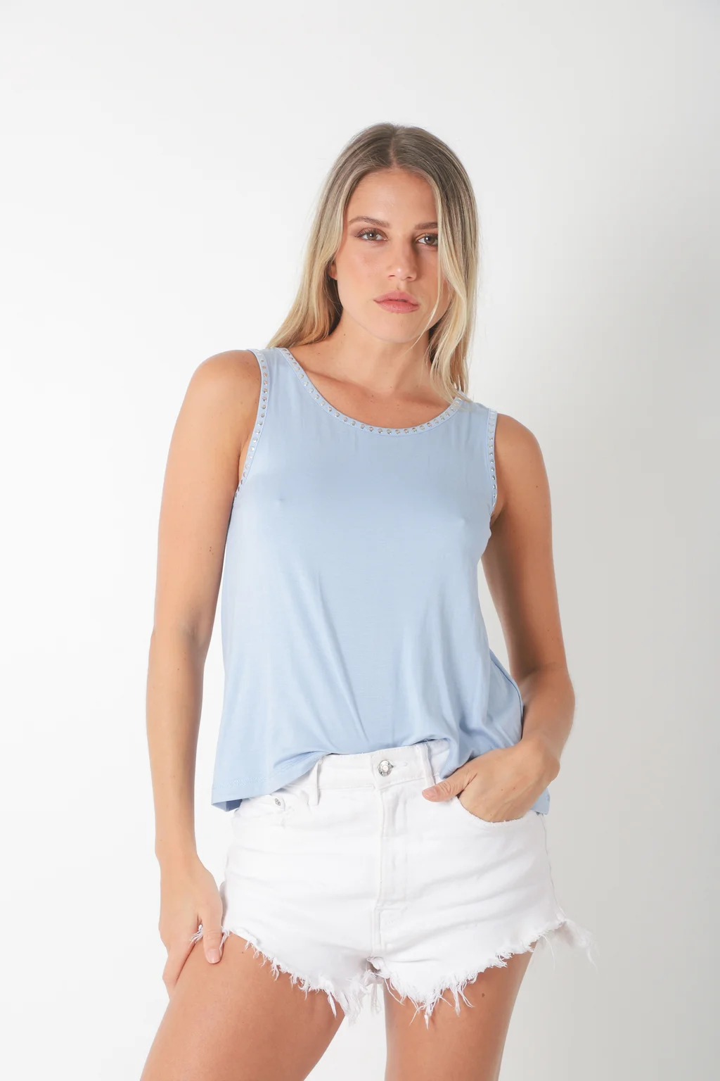 Musculosa POSITANO Modal c/ Tachas Redonda Pequeña