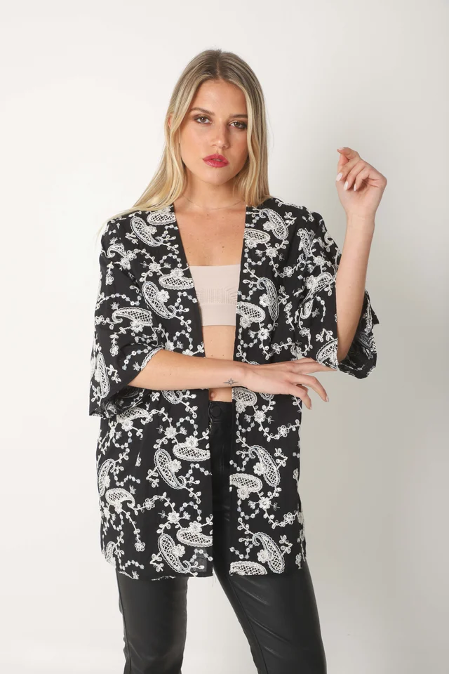 Kimono VAPARAISO de Lino Bordado GU5175