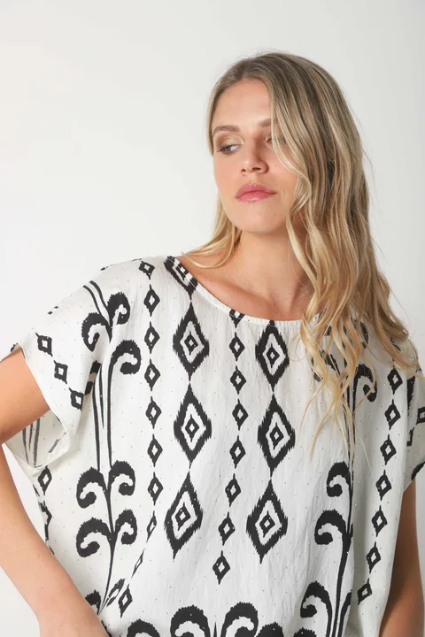 Blusa Lino Amplia Chenay Rombo c/ Strass  GU6130N