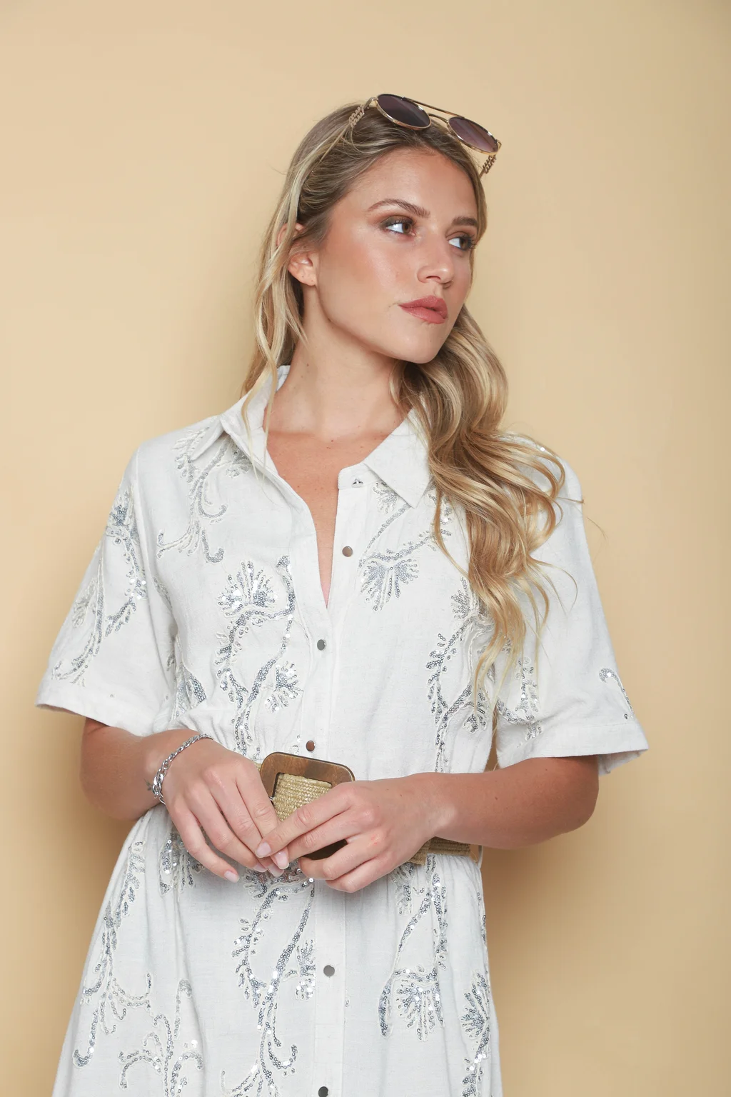 Vestido LAVIN Camisero de Lino Bordado GU0539