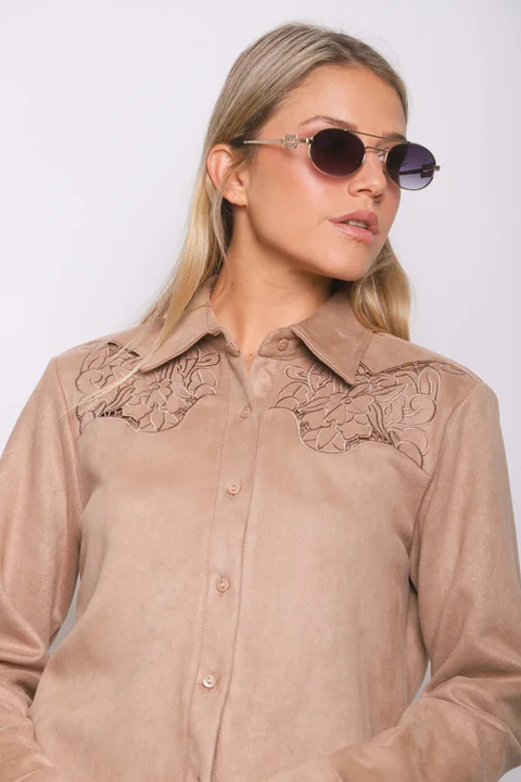 Camisa KARLSON Gamuza Con Calado GU70254