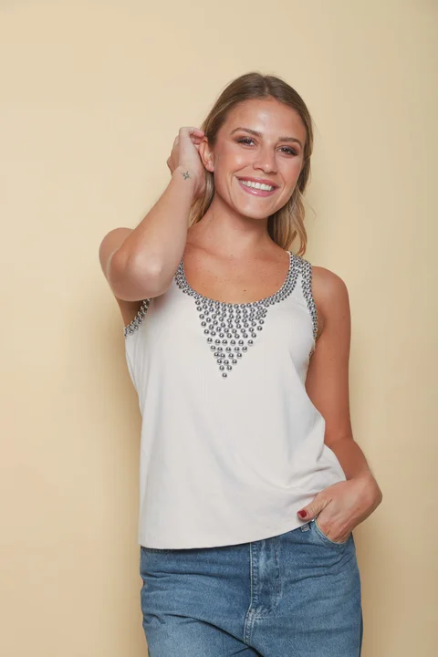 Musculosa Lizzie Tachas GU4024