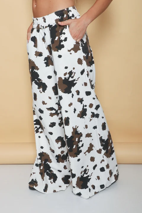 Pantalon Vaca Ancho de Gabardina con Bolsillos