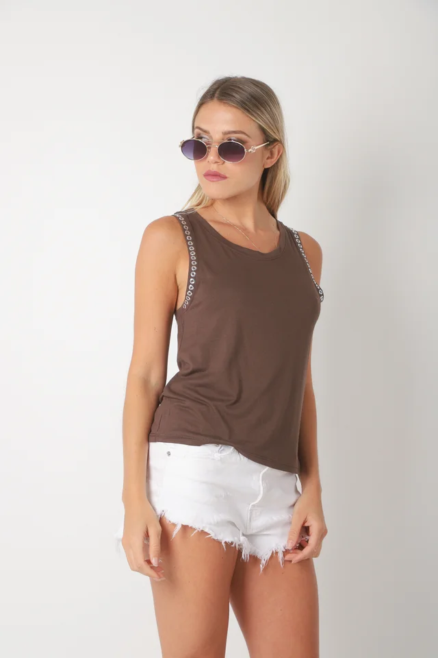 Musculosa Mile Creppe c/ Tachas