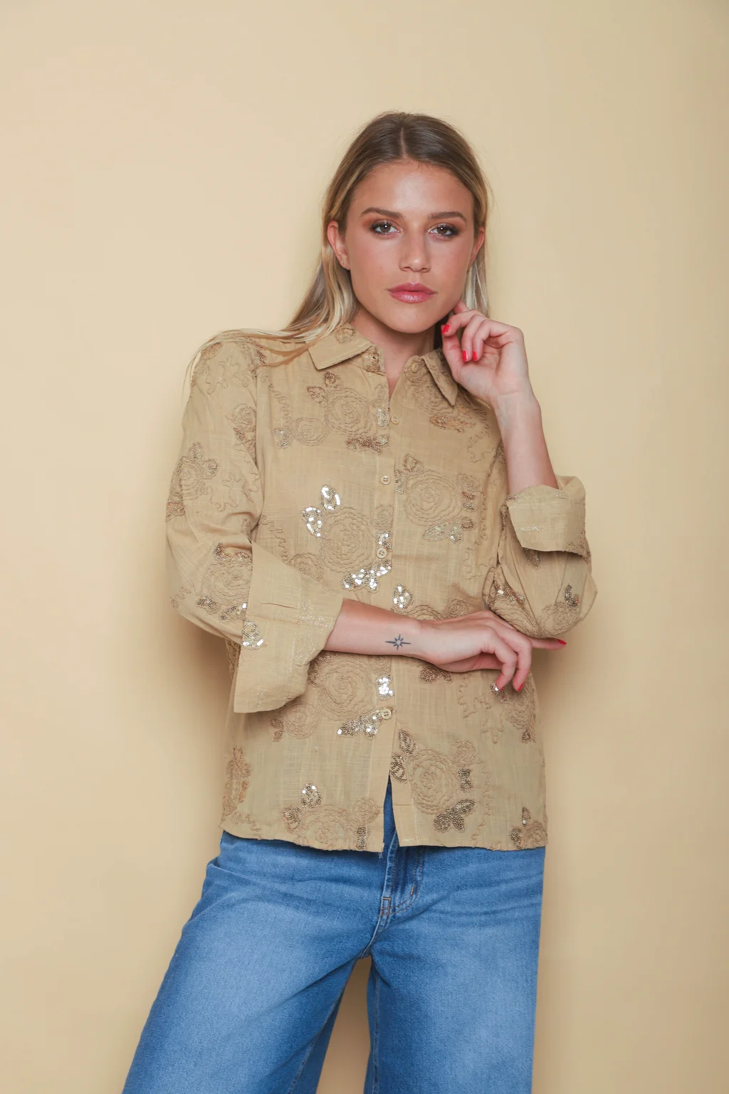 Camisa MISUKI LINO Bordada Flor Lentejuelas GU5192