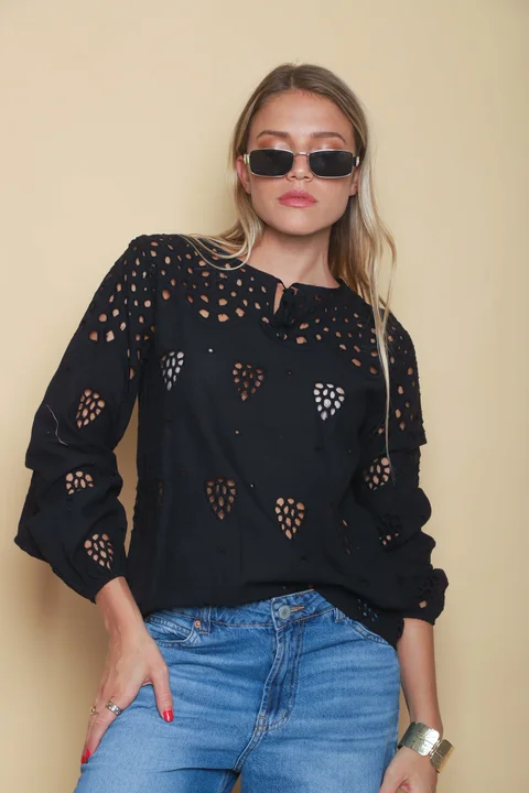 Blusa SINGARA BRODERIE GUK70092