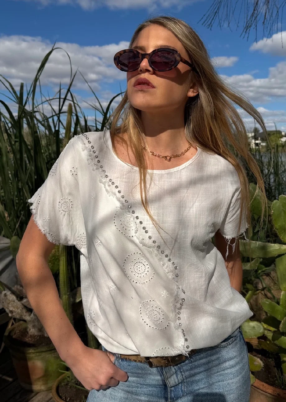 Blusa ARLEN Lino y Broderie con Piedras GU70214