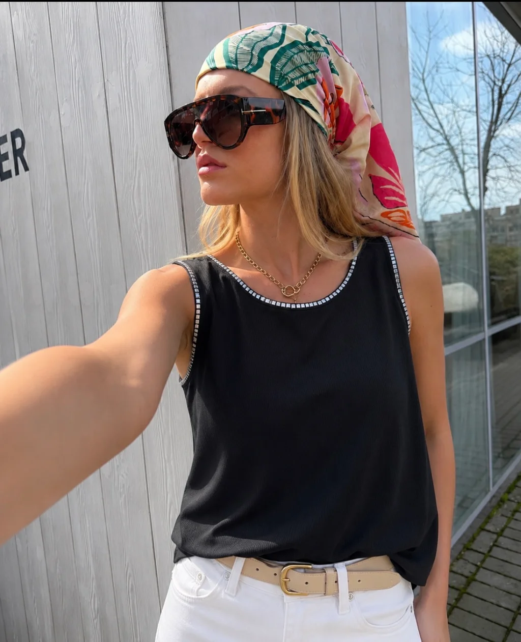 Musculosa  MORA  MORLEY C/ Tachas Cuadradas