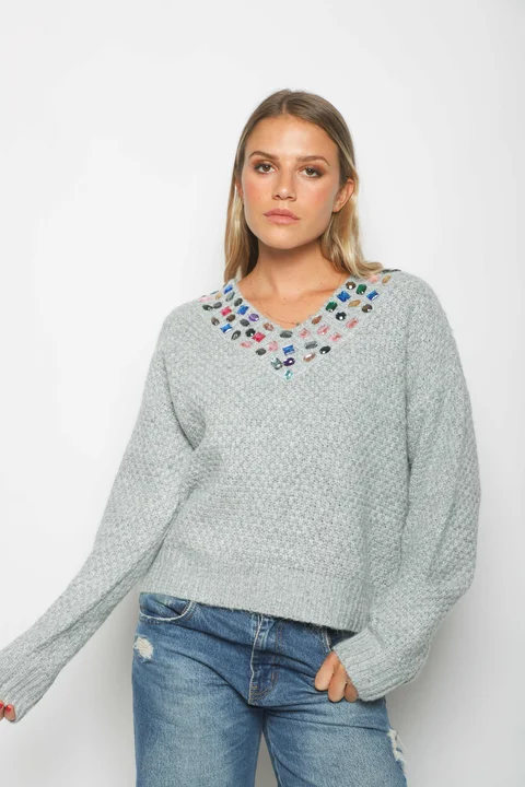 Sweater LUXE Escote V con Piedras de Colores GU81330