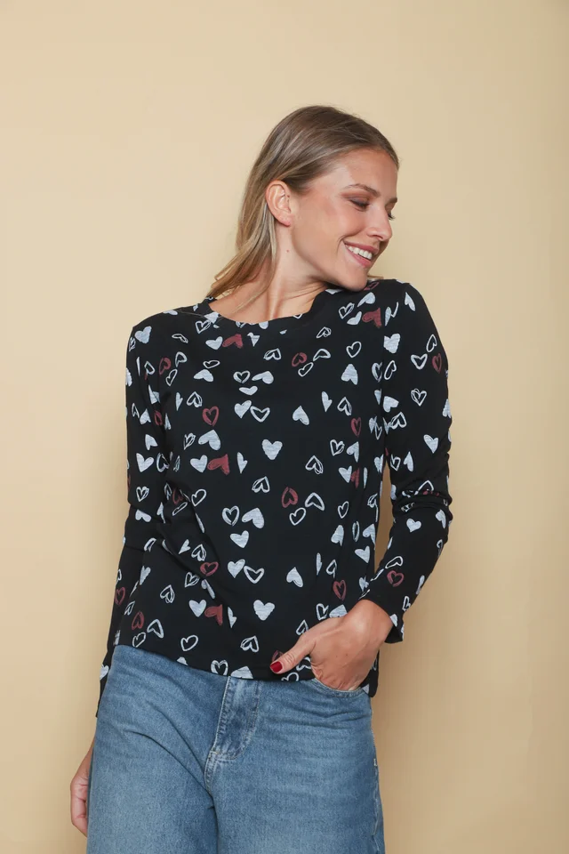 Remera Black Cuore