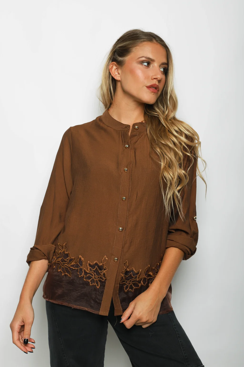 Camisa VINAR Cuello Mao Bordada con Tul GU0336