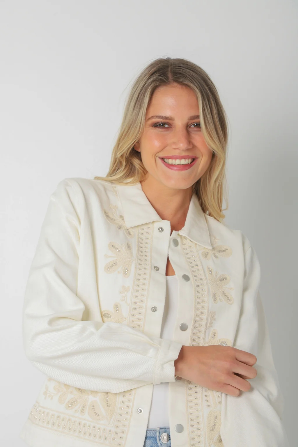 Chaqueta FORTY de Gabardina Bordada GUF6005