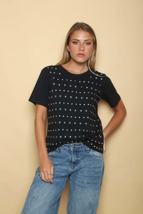 Remera KARSY con Tachas GUK70248