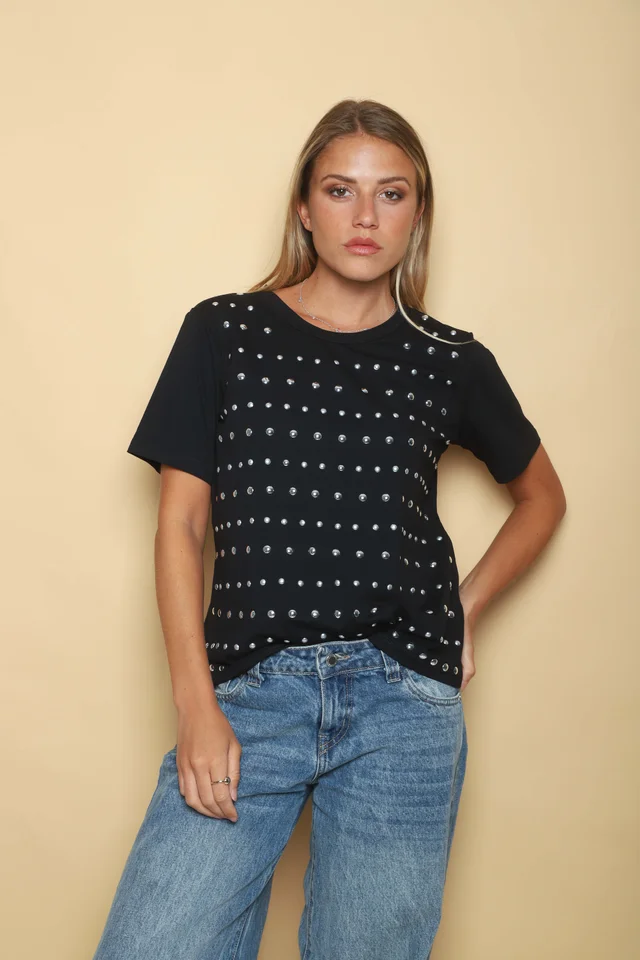 Remera KARSY con Tachas GUK70248