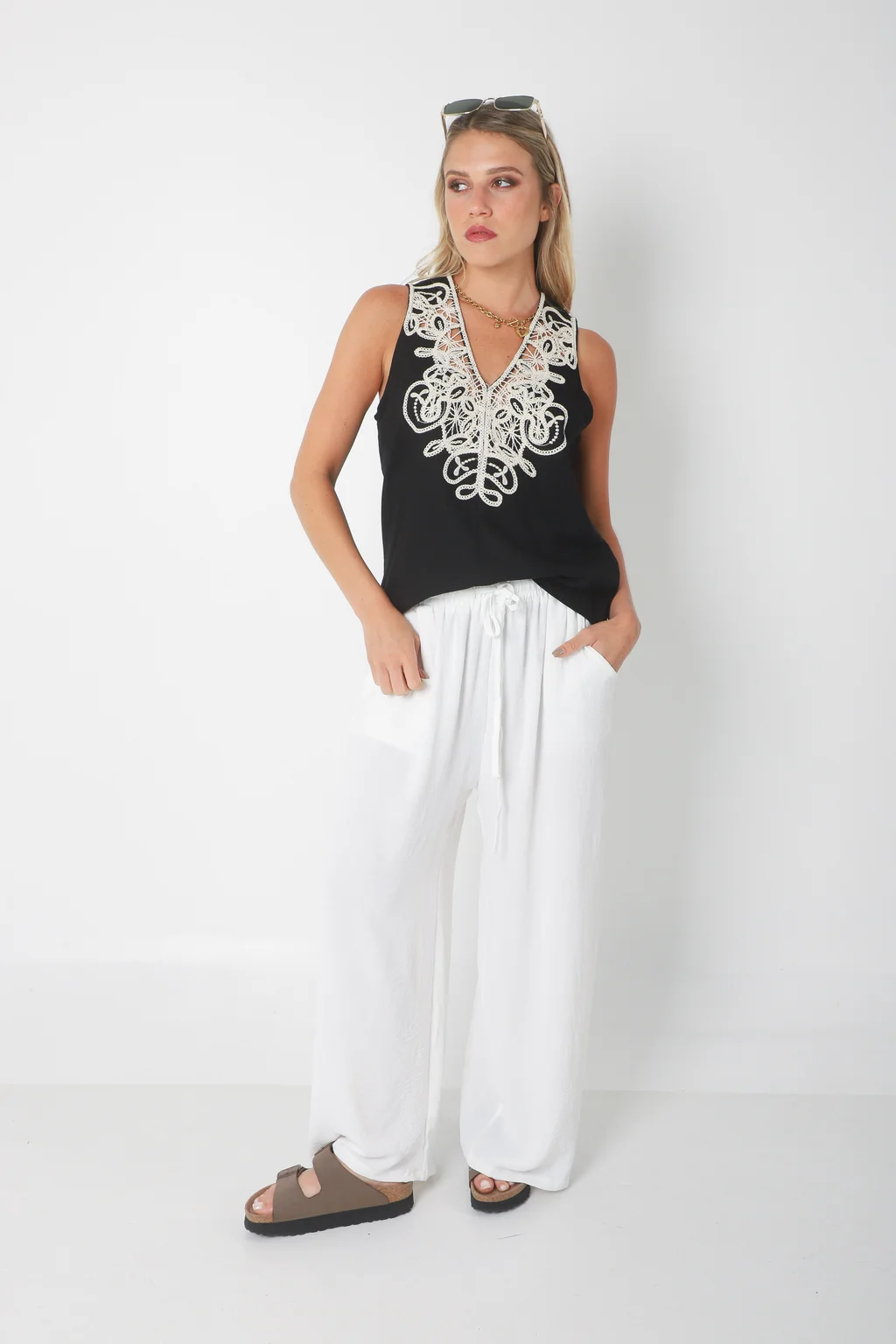 Musculosa LIBERTY de Lino BORDADA GU2525