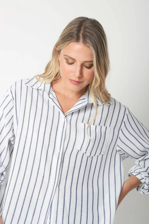 Camisa Emili Lino Larga Rayada con Bolsillo