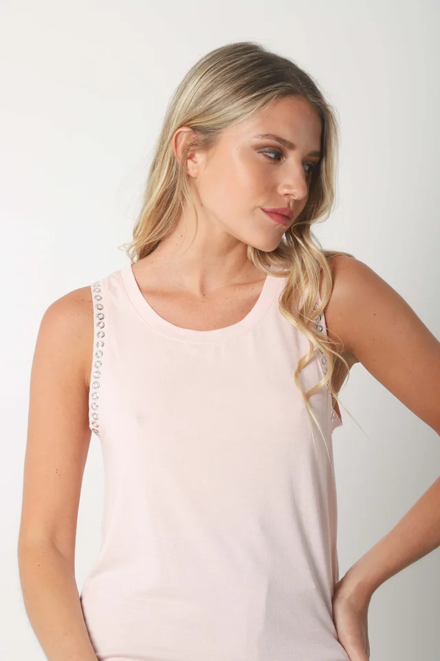 Musculosa Mile Creppe c/ Tachas