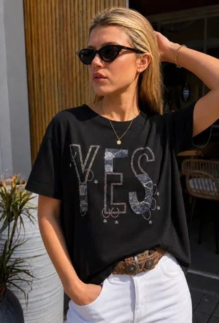 Remera Amplia Yes con Brillos GU87352 - Vista 4