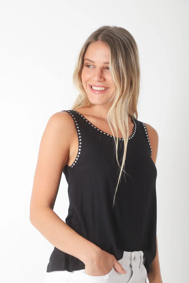 Musculosa POSITANO Modal c/ Tachas Redonda Pequeña
