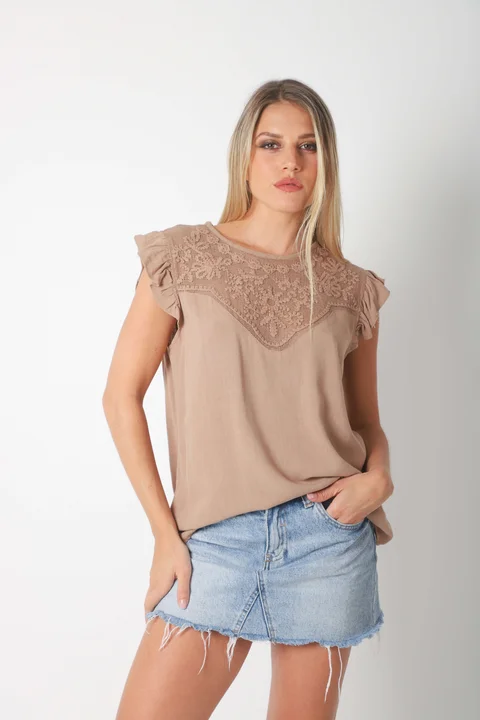 Musculosa ELOISA Lino Volado y Crochet GU0551