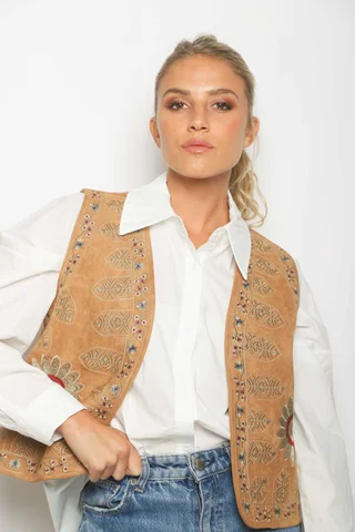 Chaleco TRIBECA Gamuza Bordado GU563 - Vista 3