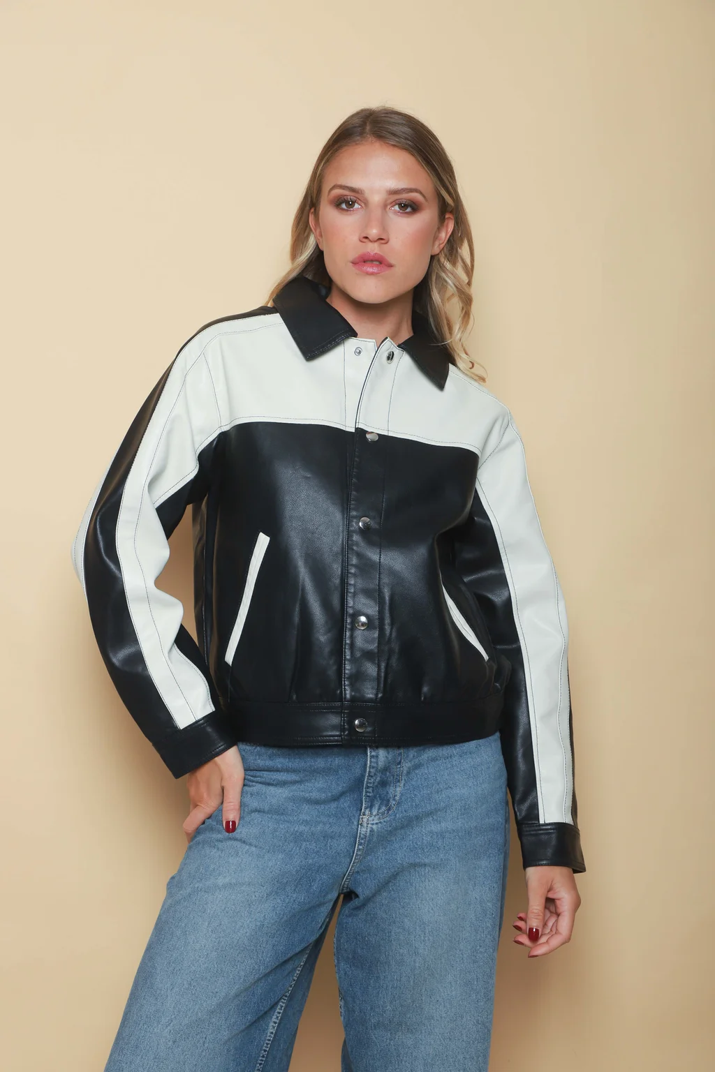 Campera California Black Ecocuero Combinada GUK2042
