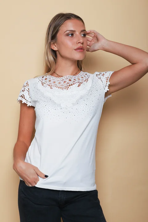 Remera ROYALTY Bordada con Strass GU356341