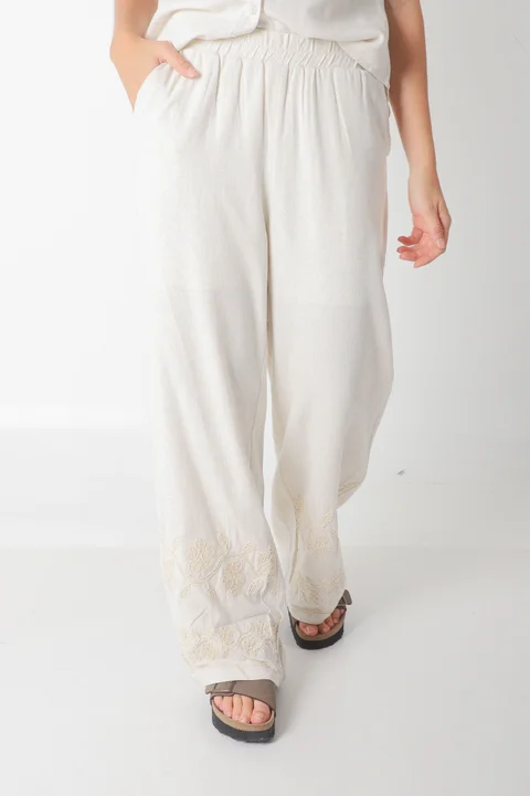 Conjunto GINEVA LINO C/Bordado GUK70152/70153