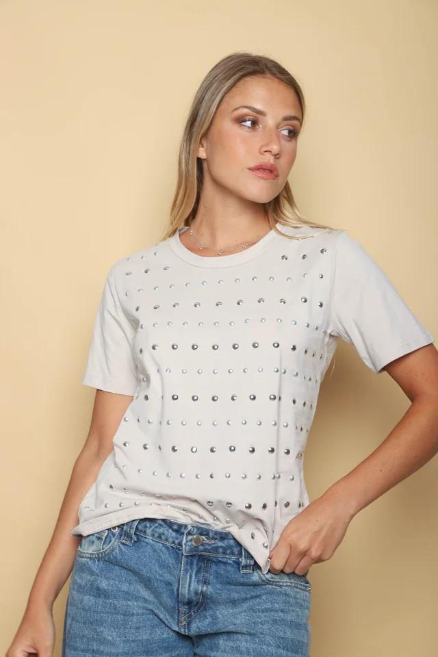 Remera KARSY con Tachas GUK70248