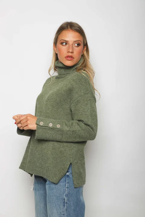 Poleron DANUBIO tejido grueso con Botones GUL836