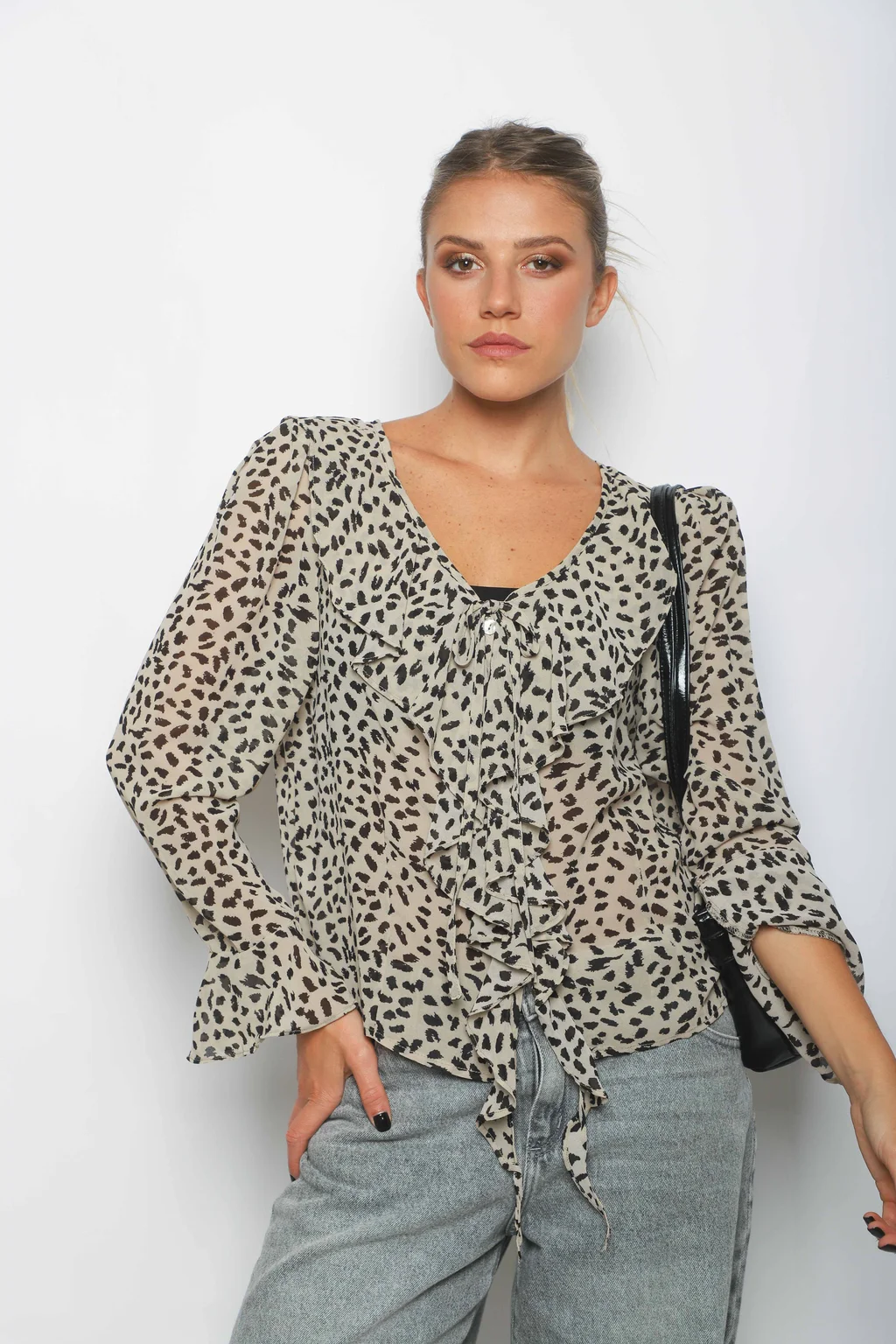 Blusa SOFIA Gasa c/ Volados GU59