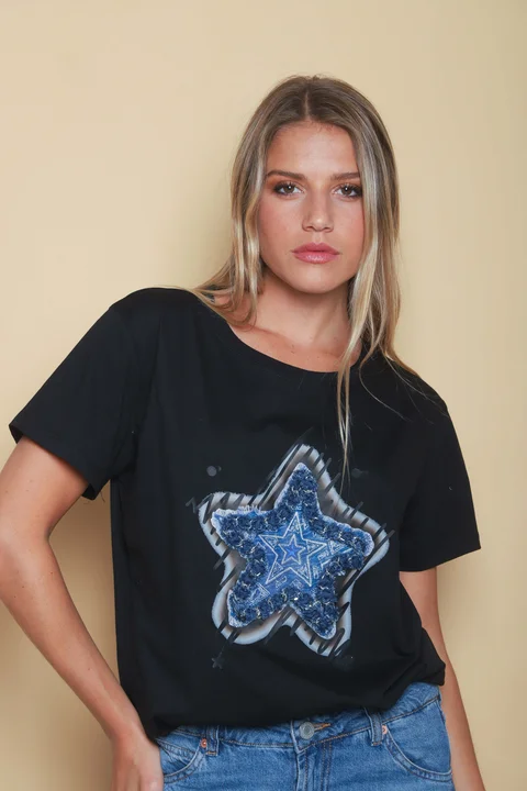 Remera Amplia Estrella Fugaz GU87355