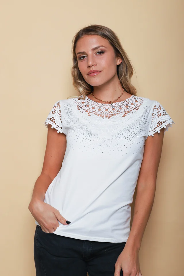 Remera ROYALTY Bordada con Strass GU356341