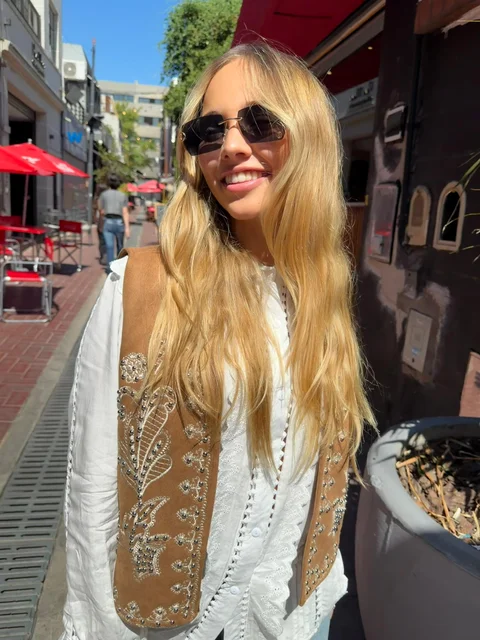 Chaleco MONTANI Gamuza Bordado GU562