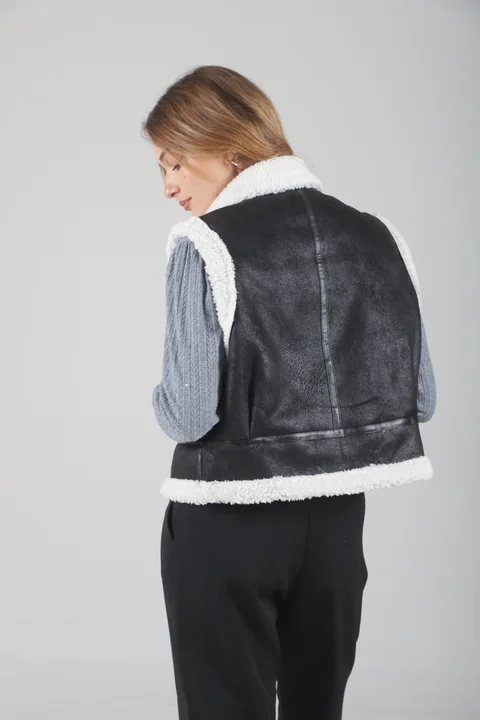 Chaleco Zurich Black Con Piel GU73-1