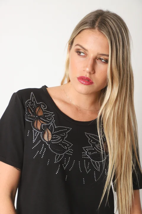 Remera FLOR BORDADA TULL STRASS GUK70031