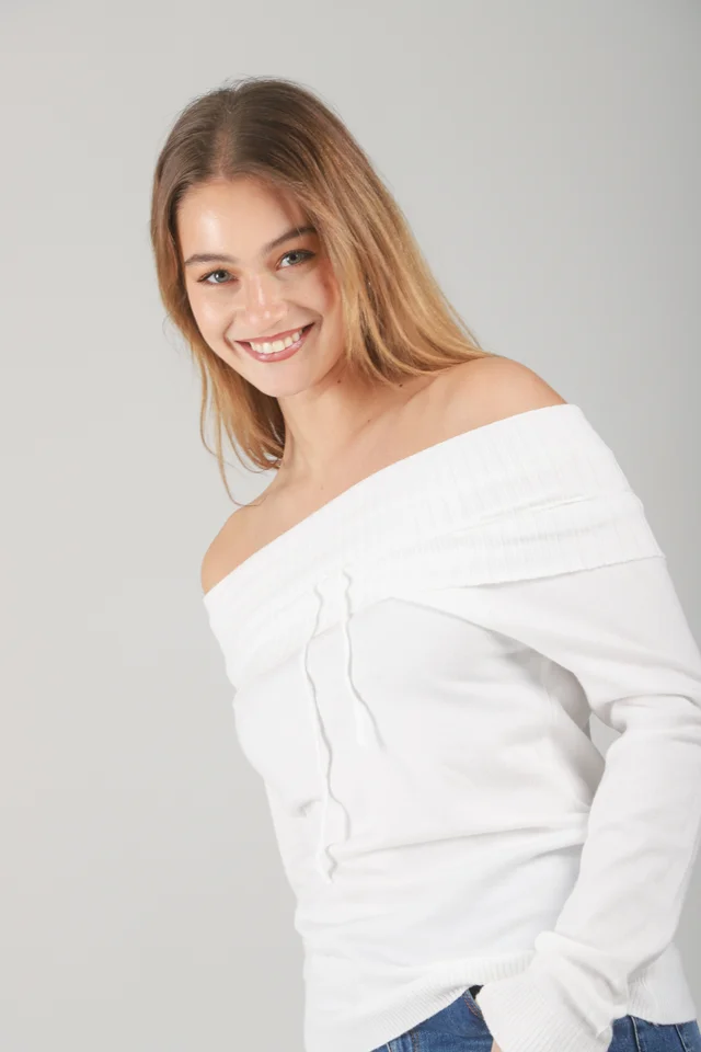 Sweater Kity Bremer Cuello Bote c/ Tira GU665