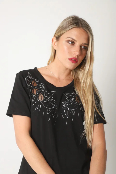 Remera FLOR BORDADA TULL STRASS GUK70031