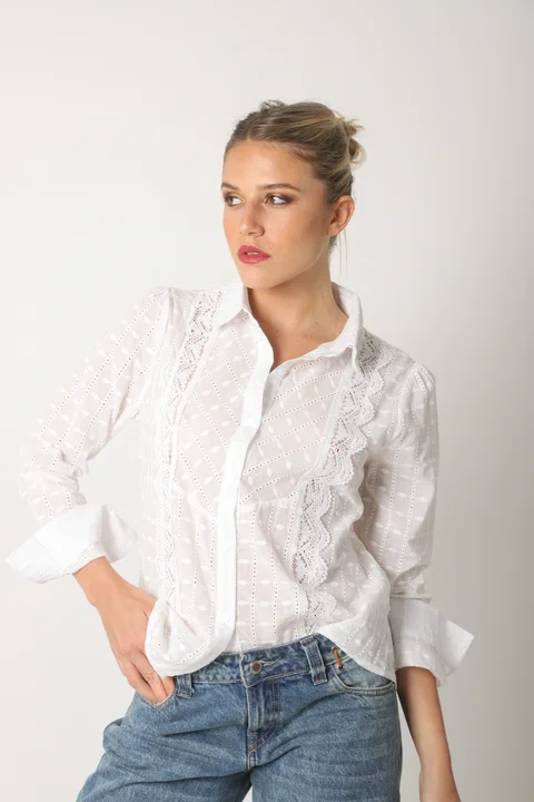 Camisa BEZZ Bordada Con Guipiur GUK70195