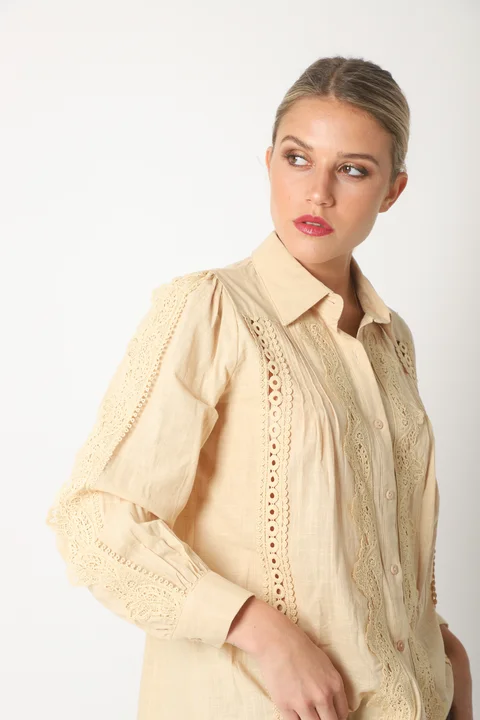 Camisa SYDNEY Lino Con Guipiur GU4109