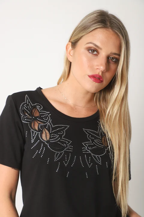Remera FLOR BORDADA TULL STRASS GUK70031